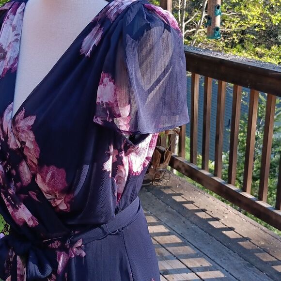 NWT DKNY Sheer Dark Floral Dress - Picture 7 of 16